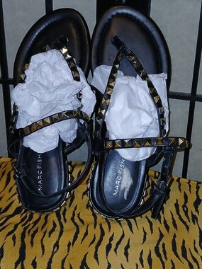 MARC FISHER Black Studded T-Strap Sandals